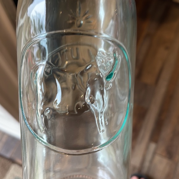 Vintage Absolutely Pure Milk Embossed Cow Bottle - Picture 2 of 4